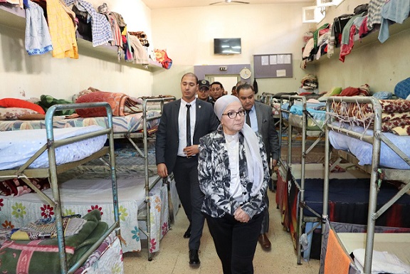 وزيرة العدل تؤدي زيارة غير معلنة لسجن برج الرومي